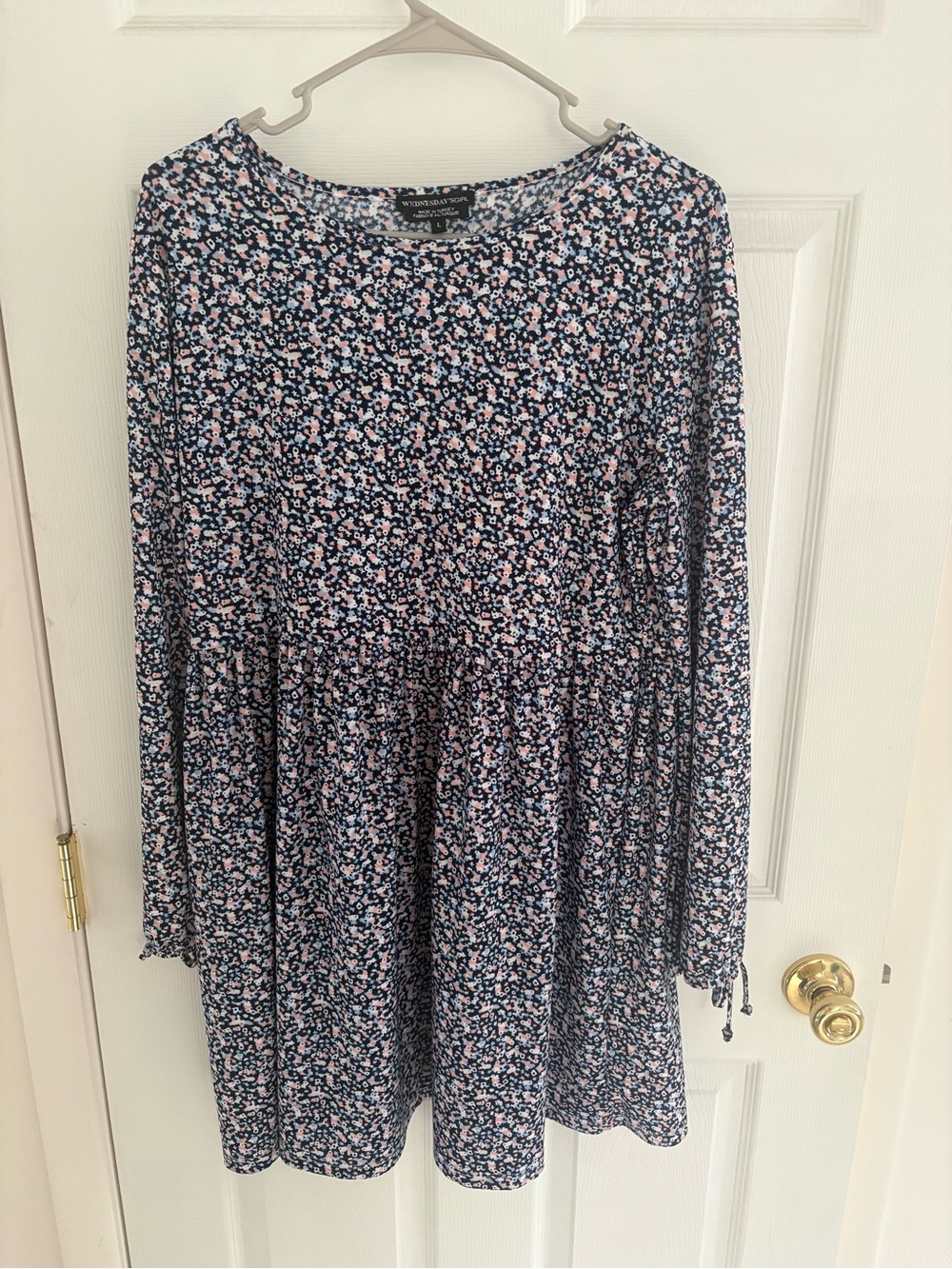 Wednesdays Girl Navy Floral Long-Sleeve Peplum Dress